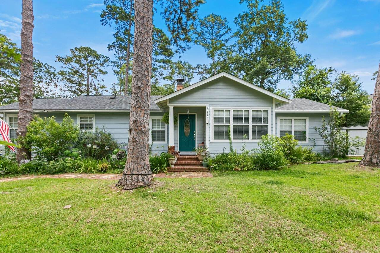 2035 Dellwood Drive - Photo 1
