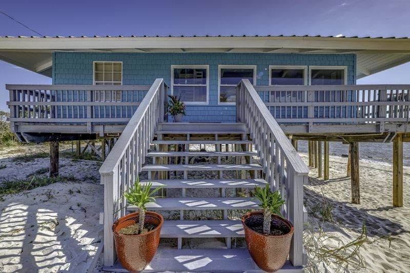 104 Alan Lane - Photo 1