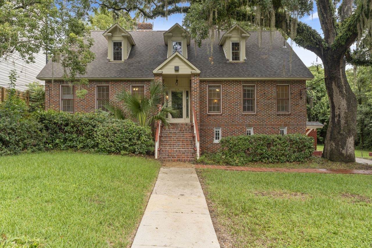 524 College Avenue - Photo 1