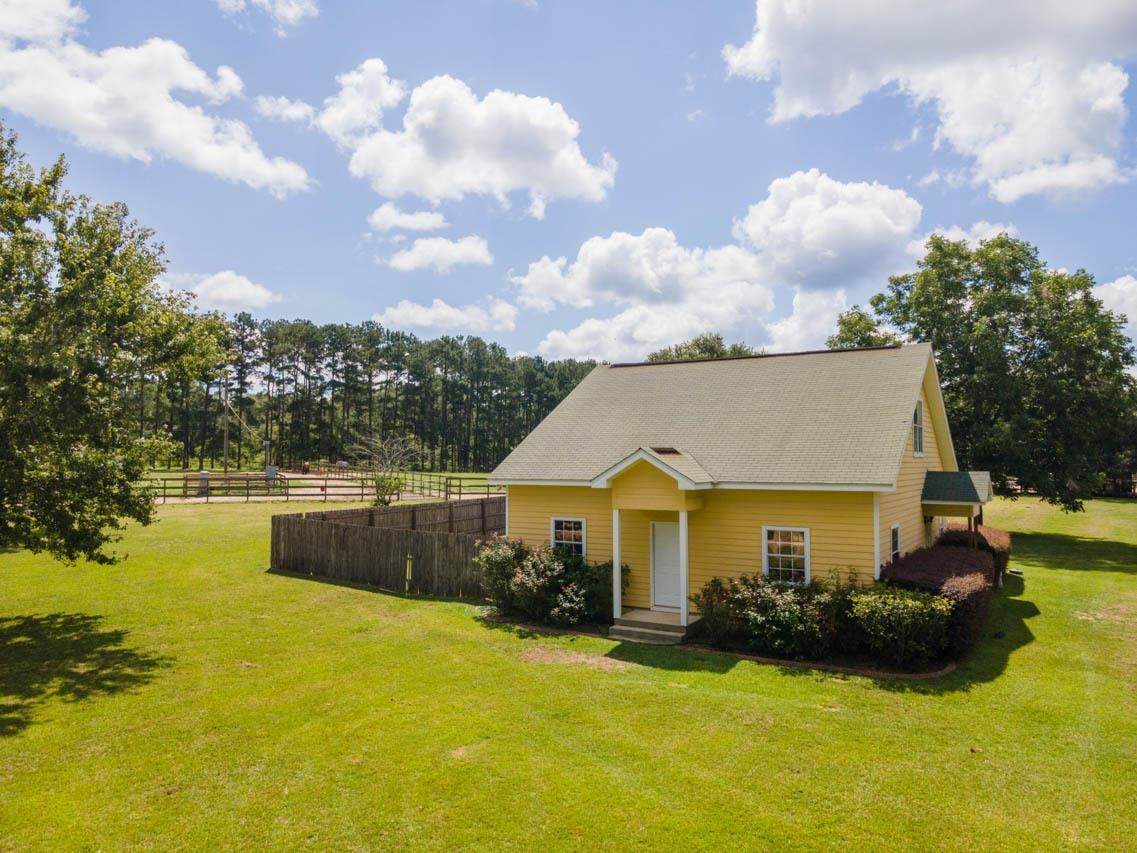 16113 Sunray Road - Photo 1
