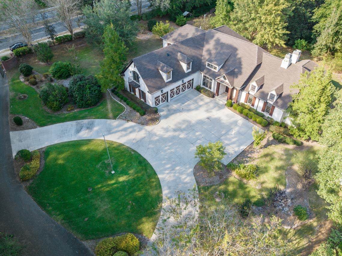 2215 Thomasville Road - Photo 1