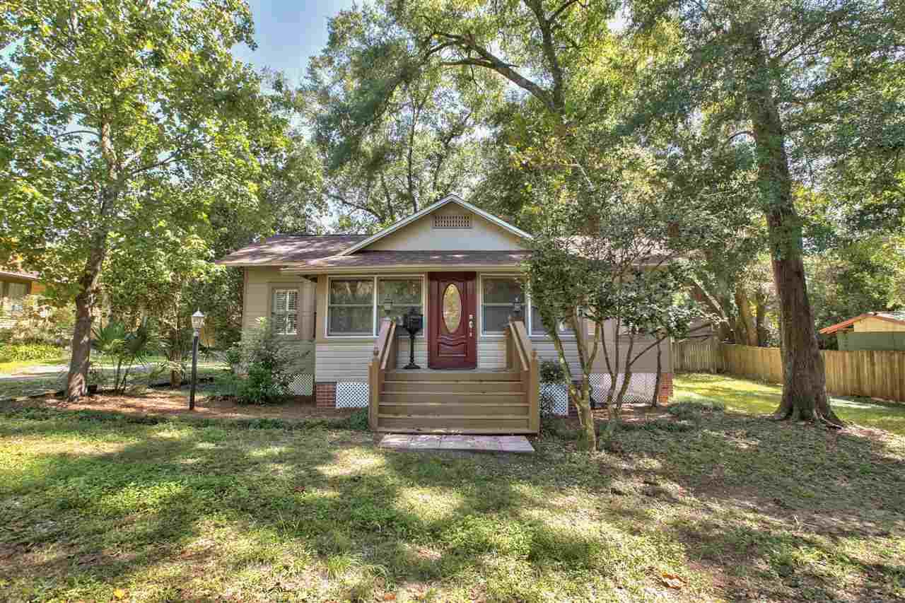 837 Park Avenue - Photo 1