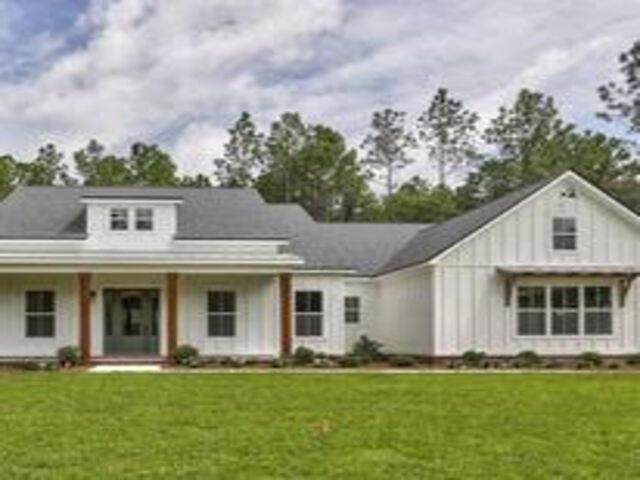 22 Wisteria Lane - Photo 1