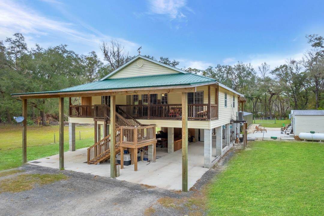 1137 Holly Rd - Photo 1