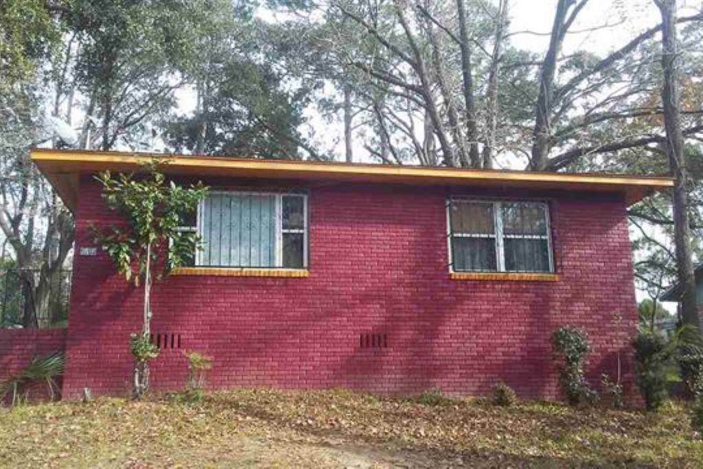 1203 Abraham Street - Photo 1