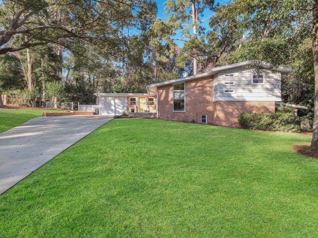 1314 Leewood Drive - Photo 1