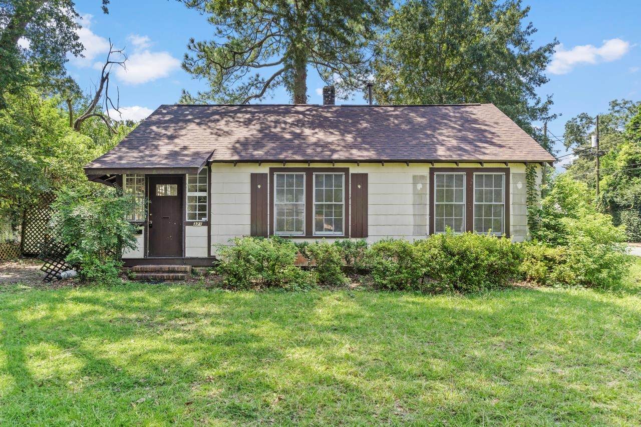 321 7Th Avenue - Photo 1