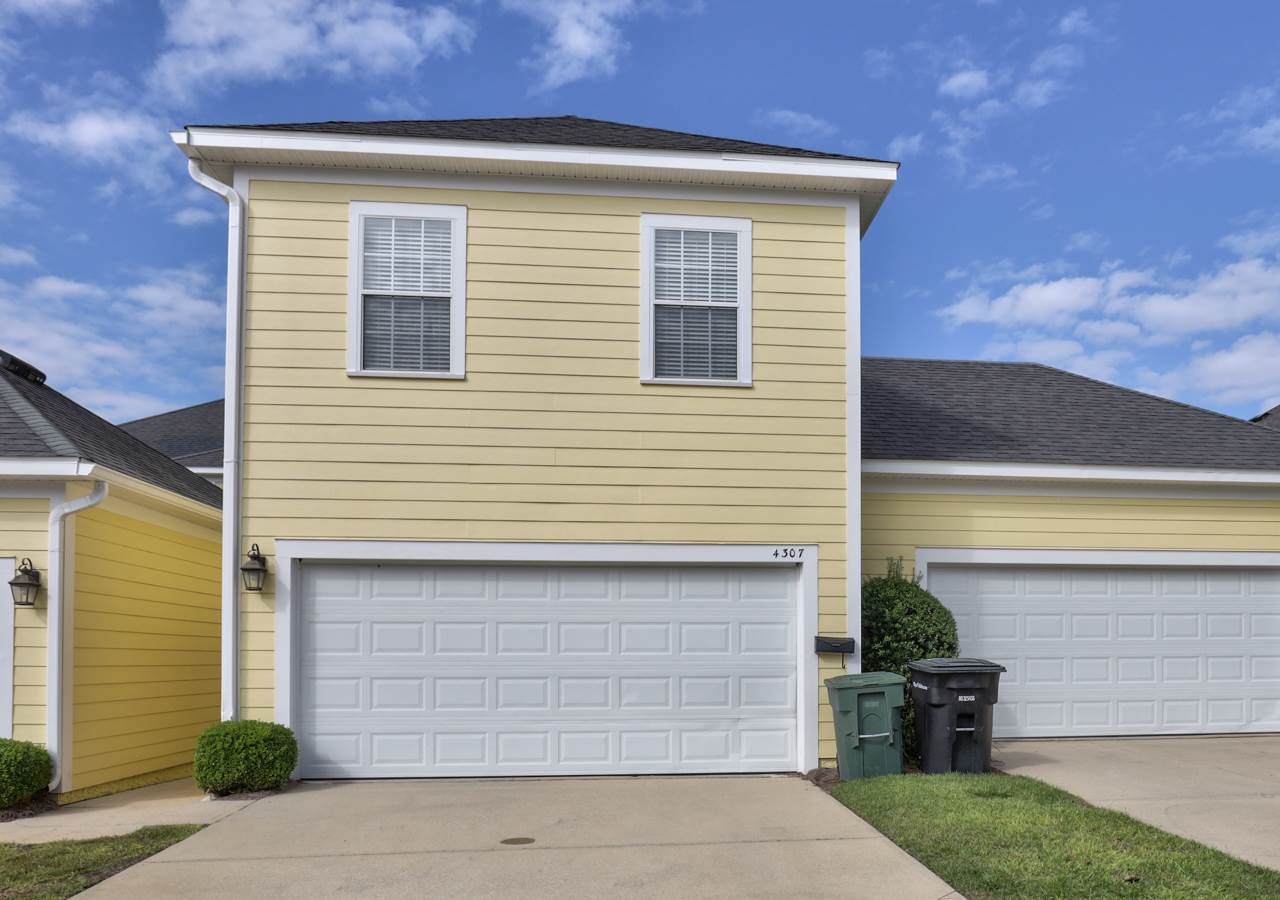 4307-1 Four Oaks Boulevard - Photo 1