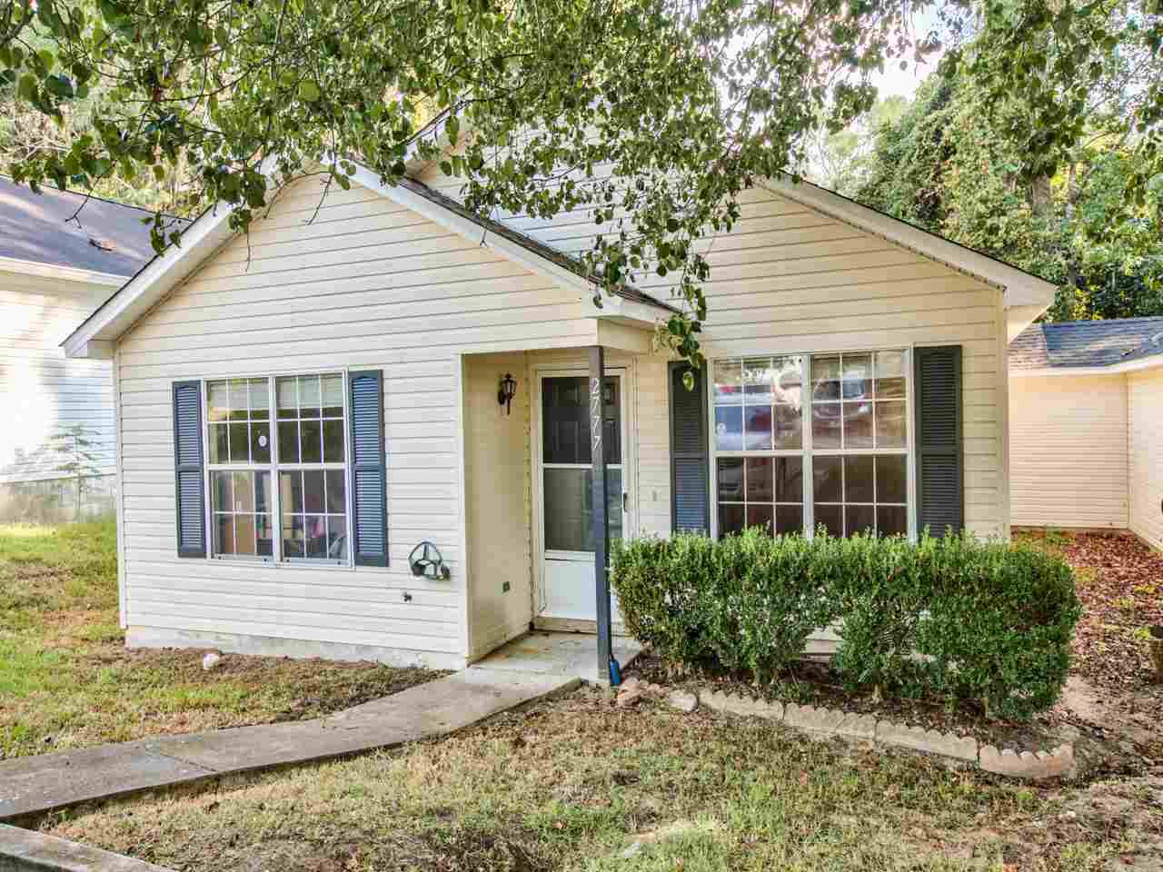 2777 Oak Park - Photo 1