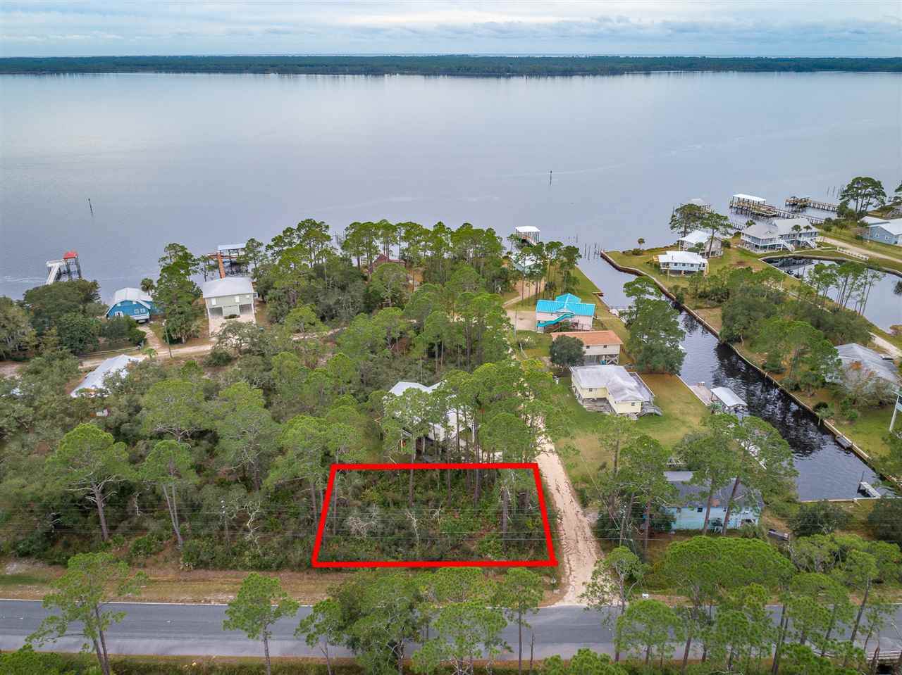 4 Shoreline Drive - Photo 1