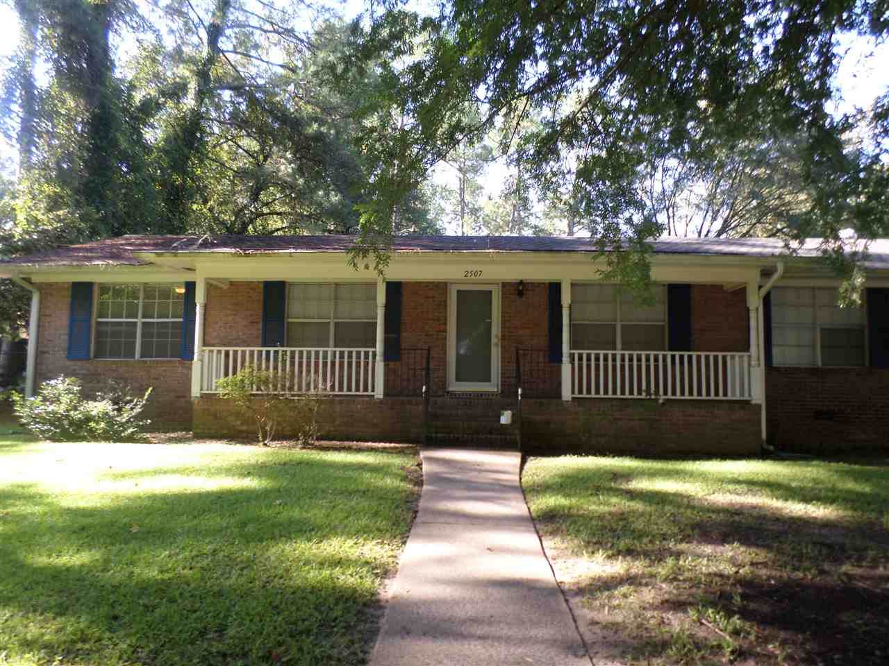2507 Waldemar Lane - Photo 1