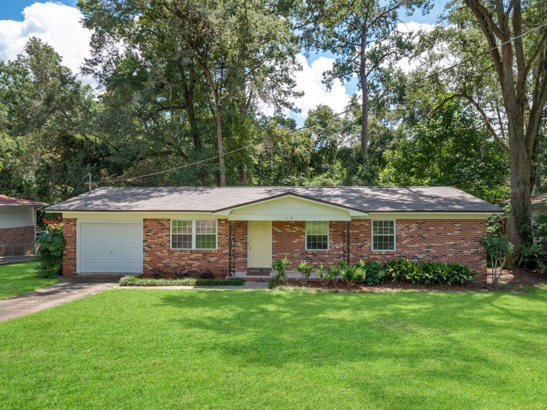1119 Rosewood Drive - Photo 1