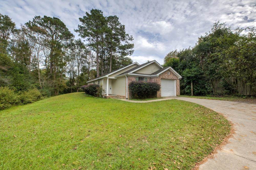 7229 Kidd Drive - Photo 1