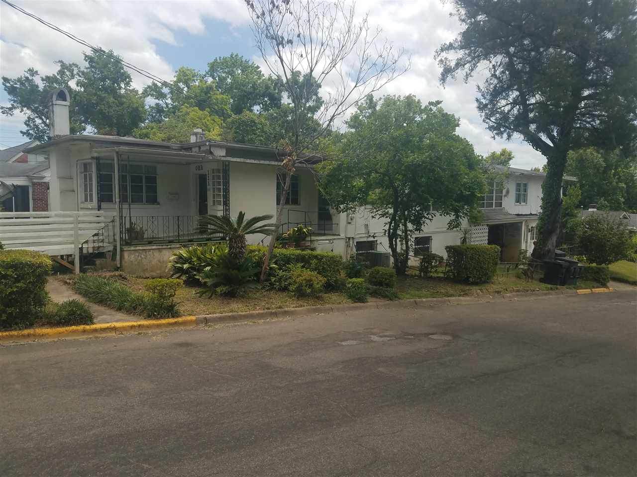 111 Young Street - Photo 1