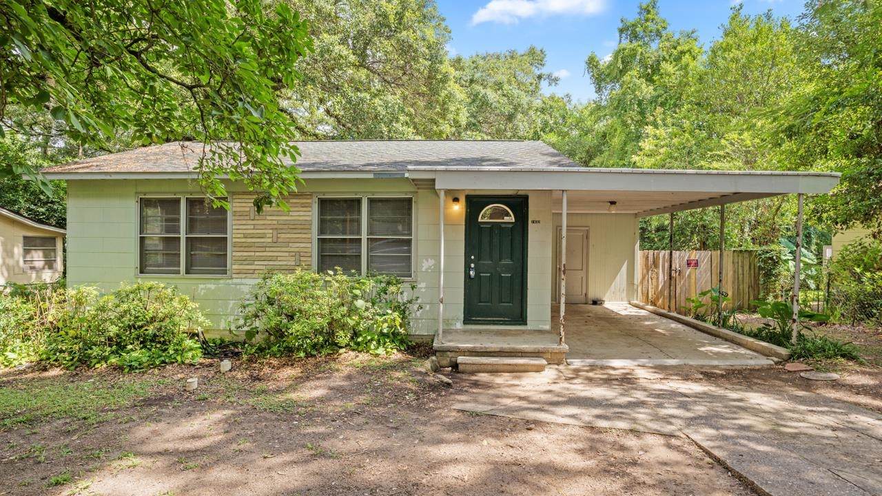 1932 Blackburn Avenue - Photo 1
