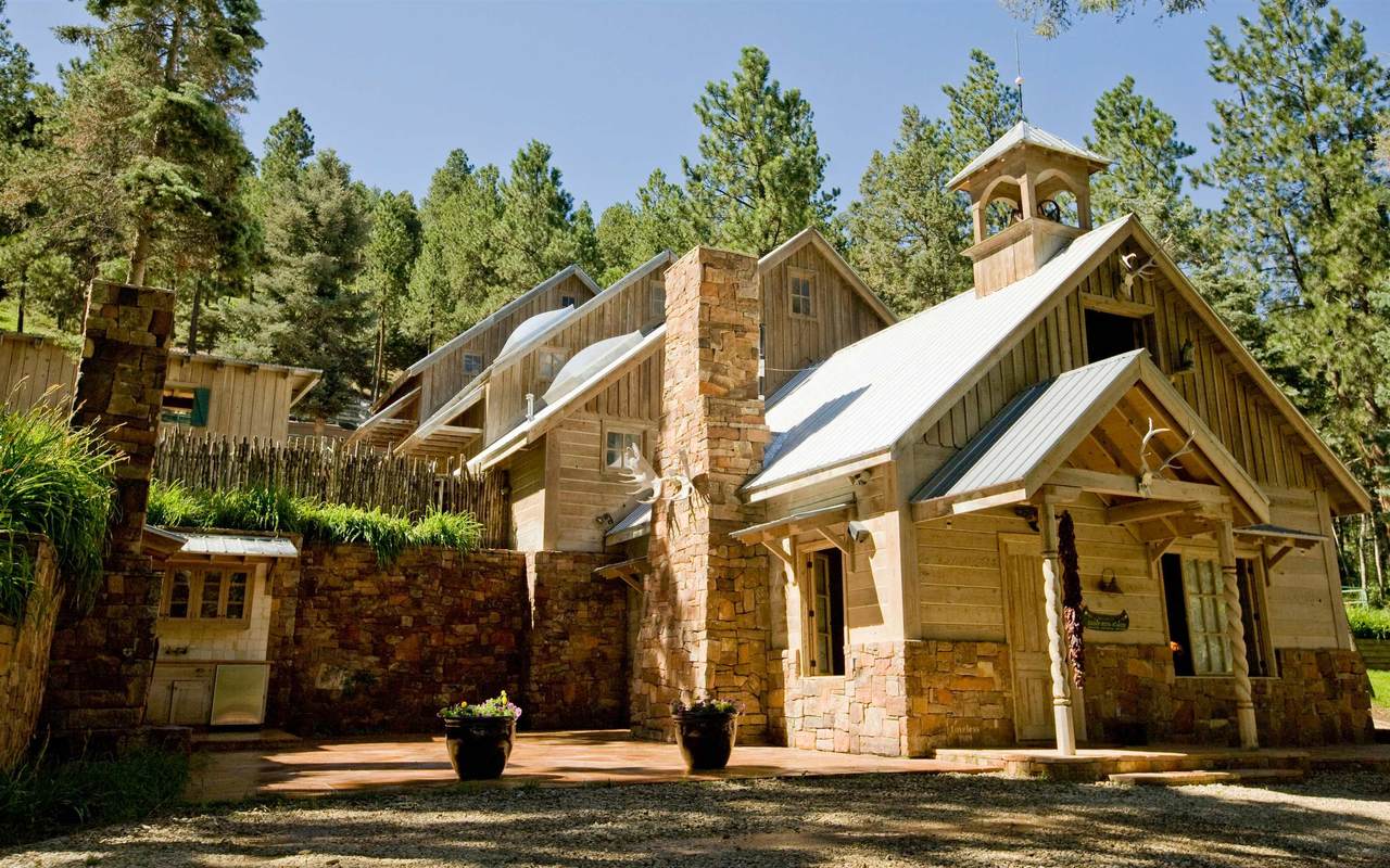 9 Sunset Drive - Photo 1