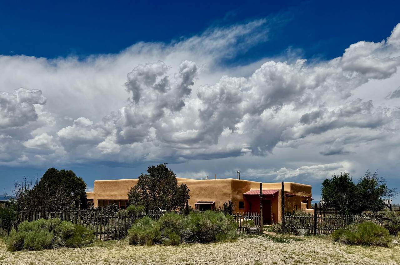 148 West Romero Road - Photo 1