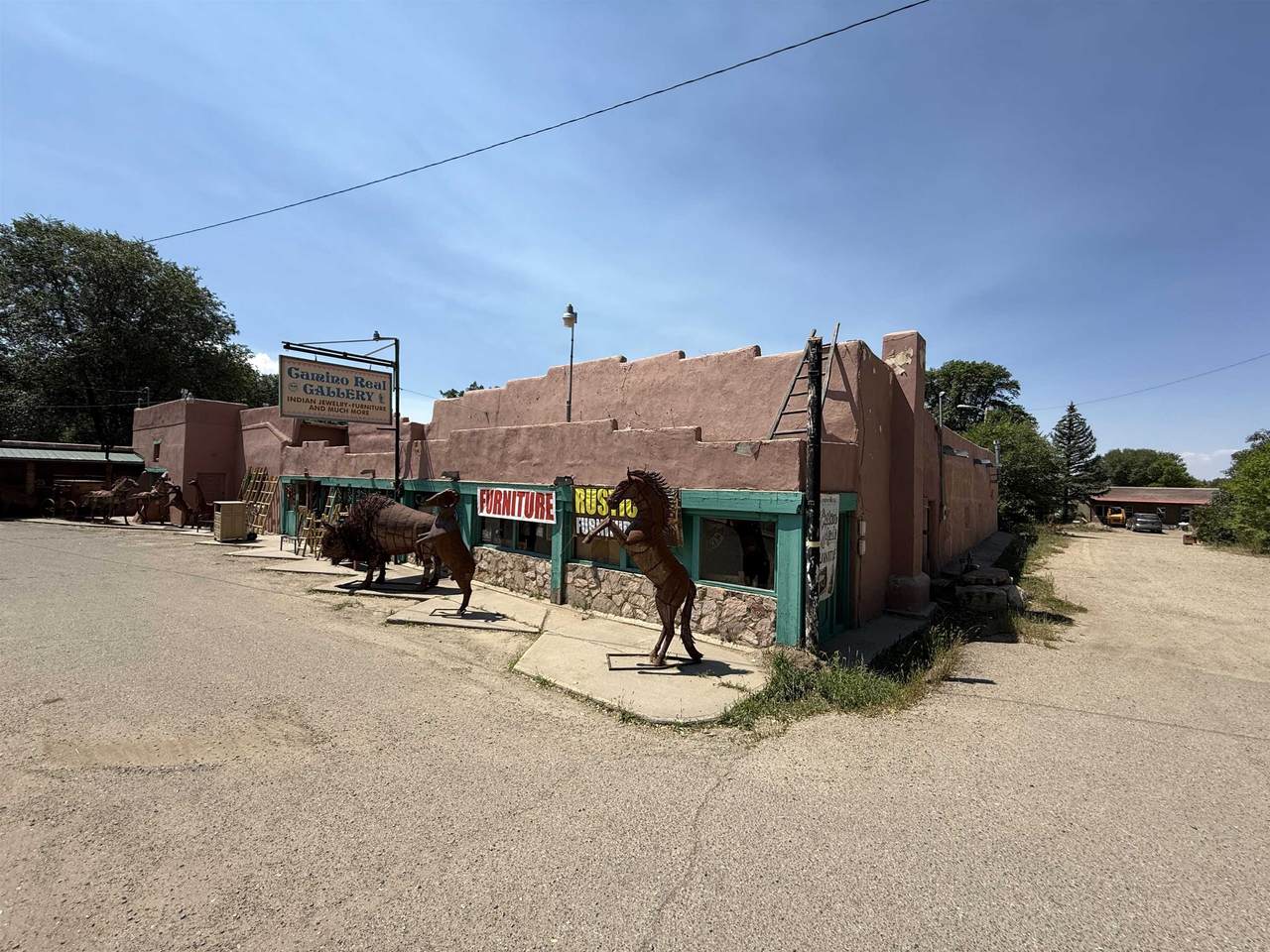 726 Paseo Del Pueblo Norte - Photo 1