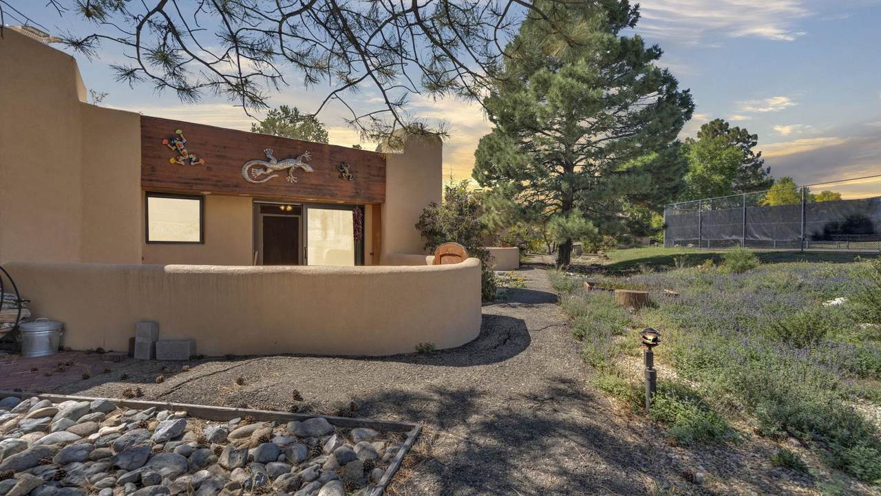 88 Comanche Road - Photo 1