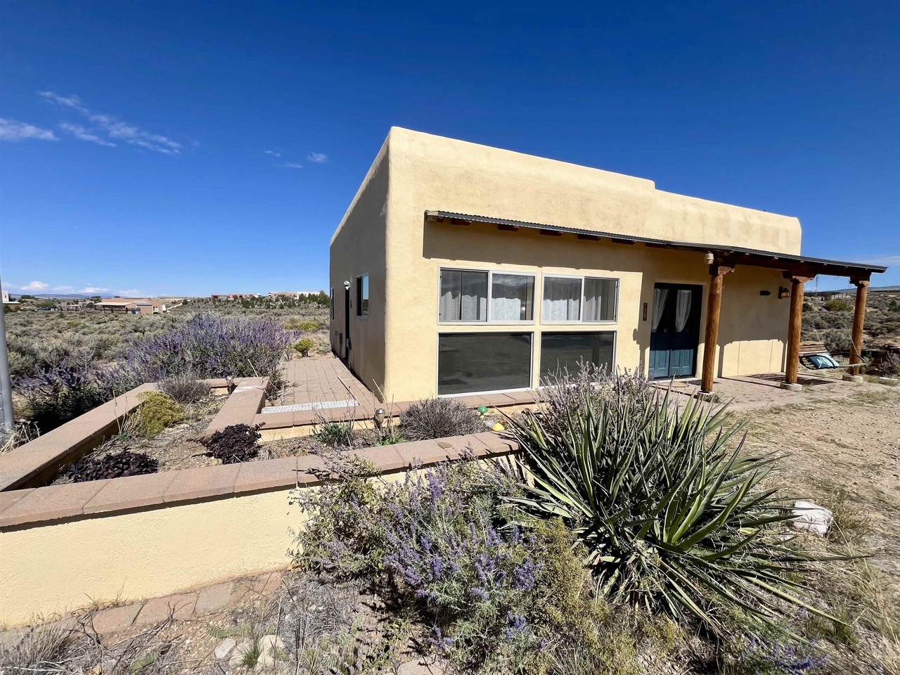 76 Camino De Los Arroyos - Photo 1