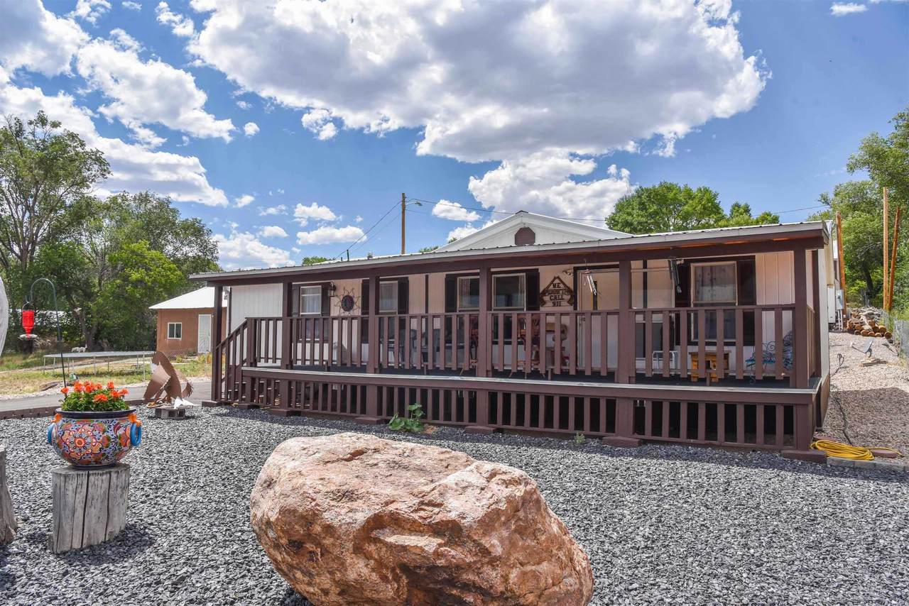 6 Saint Anthonys Rd - Photo 1