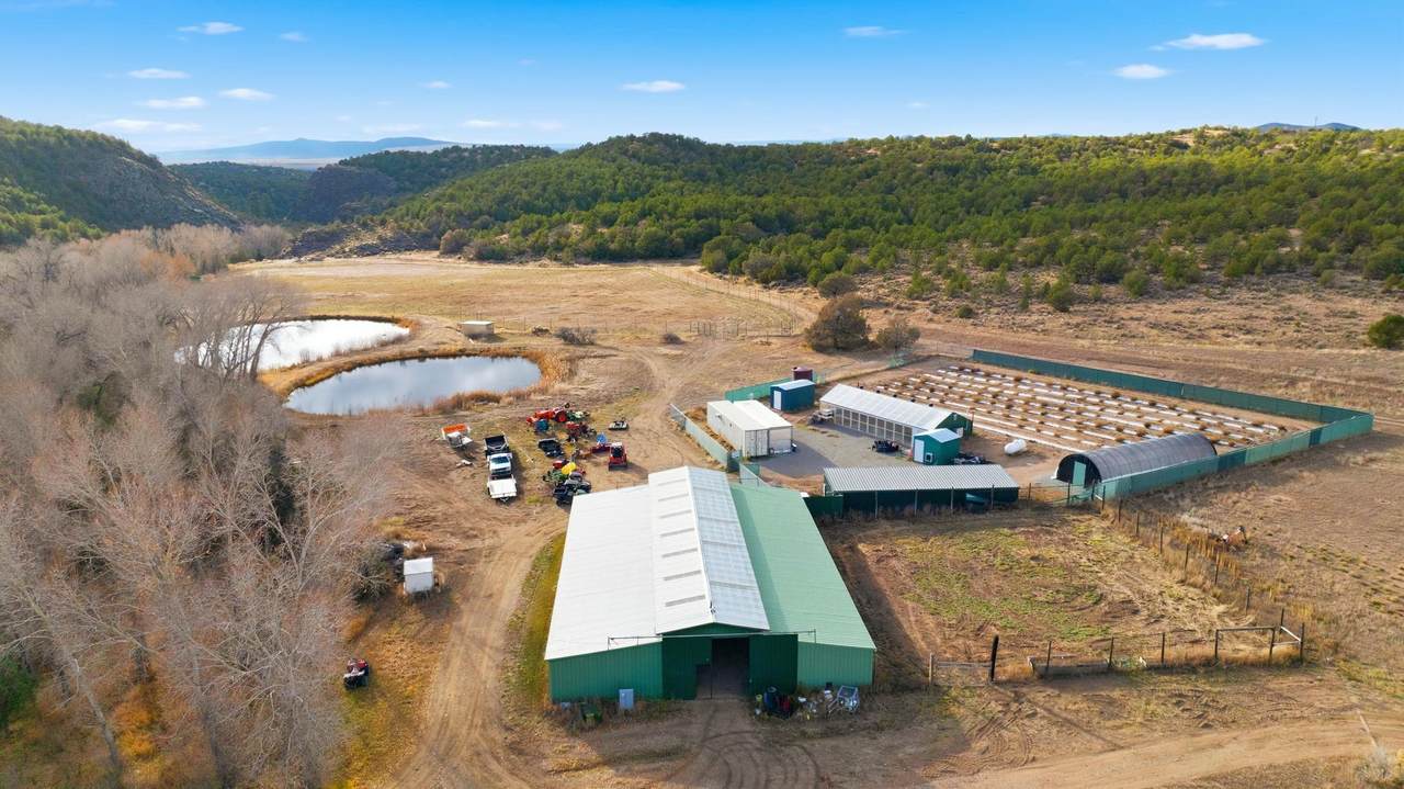 1496 State Road 522 - Photo 1