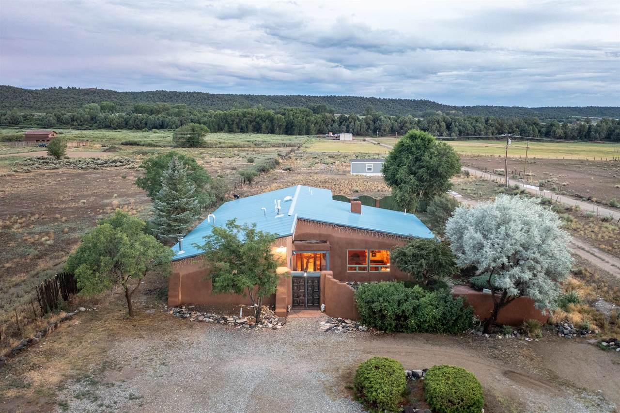 42 A and B Arroyo Hondo Seco Road - Photo 1