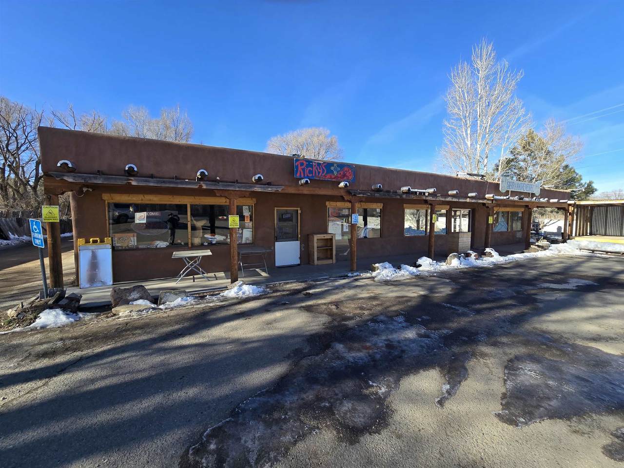 908 910 Paseo Del Pueblo Norte - Photo 1