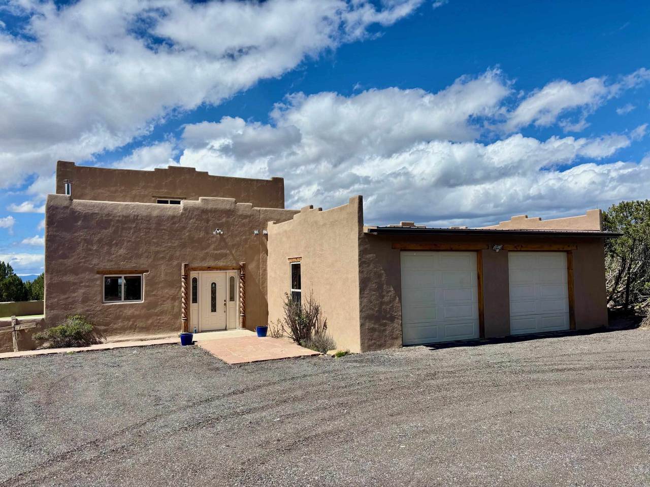 1574 Pinon Ridge Rd - Photo 1