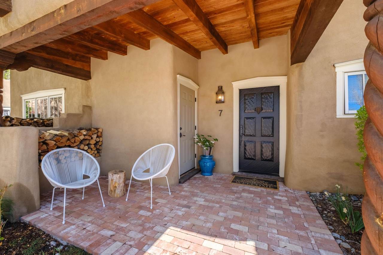 205 Upper Ranchitos Road - Photo 1