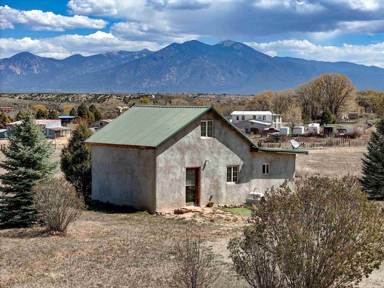 https://bt-photos.global.ssl.fastly.net/taos/1280_boomver_1_114870-2.jpg