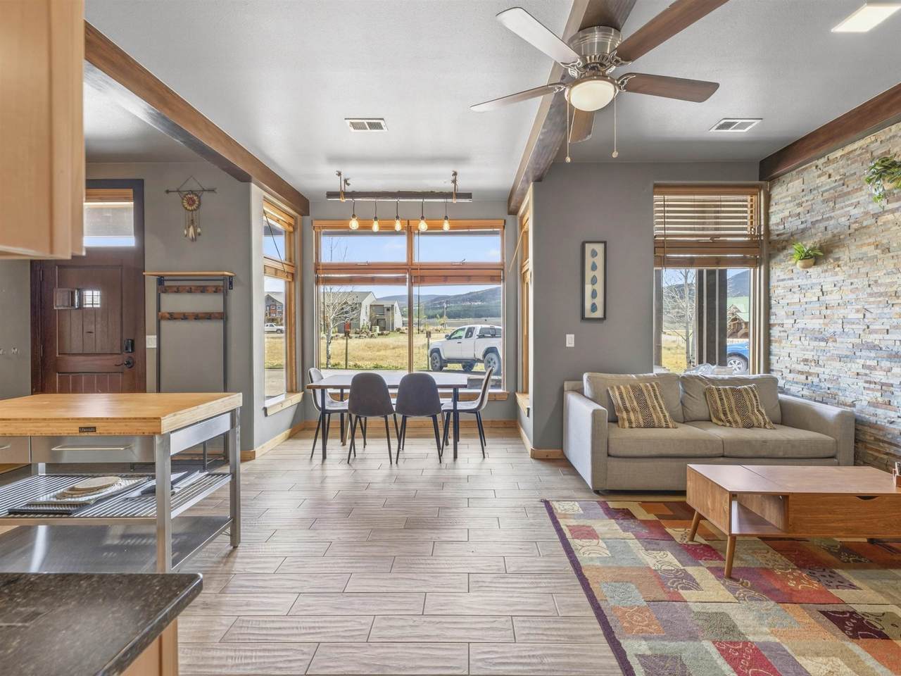 3465 Mountain View Blvd - Photo 1