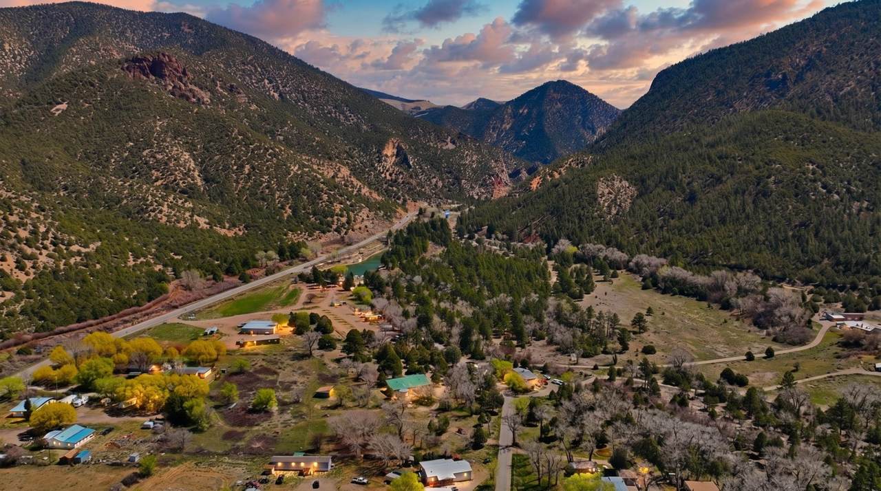 https://bt-photos.global.ssl.fastly.net/taos/1280_boomver_1_114881-2.jpg