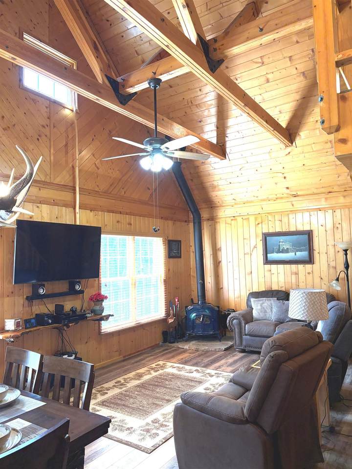 https://bt-photos.global.ssl.fastly.net/taos/1280_boomver_1_114996-2.jpg