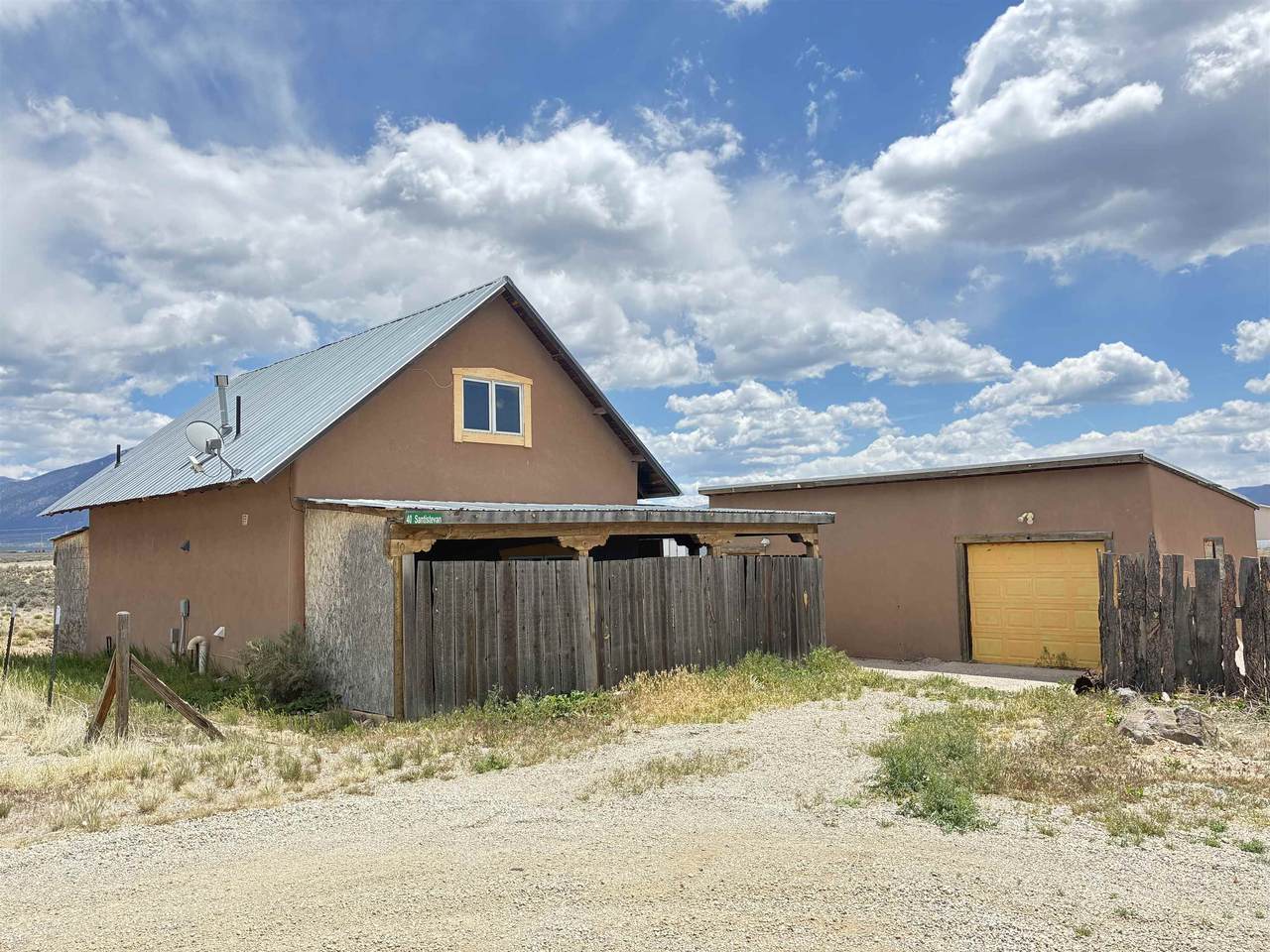 40 Santistevan Road - Photo 1