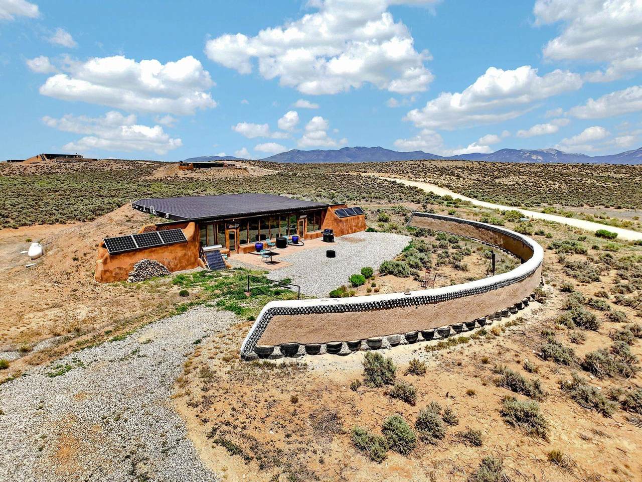 76 Earthship Way - Photo 1