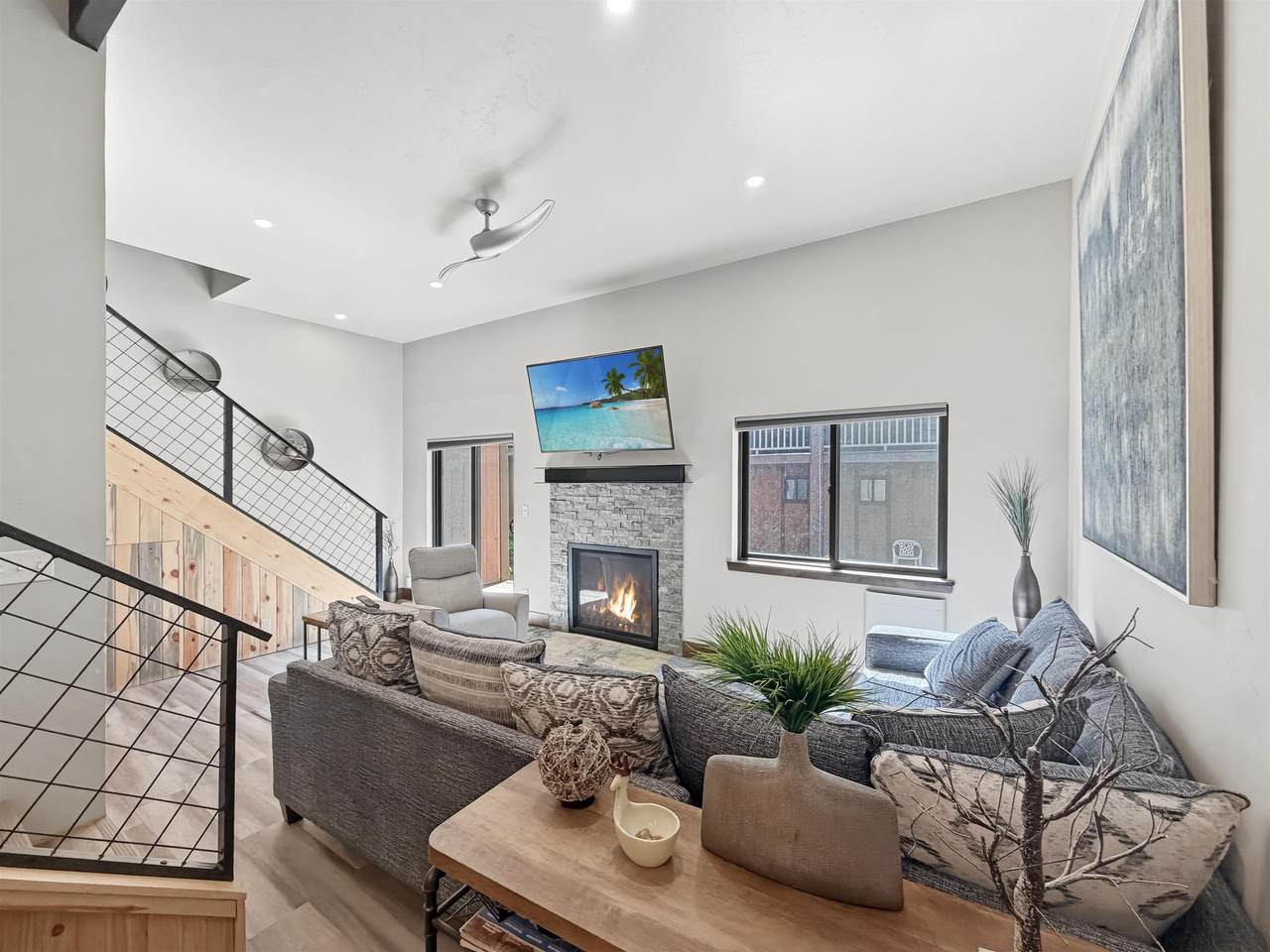 50 Vail Ave - Photo 1