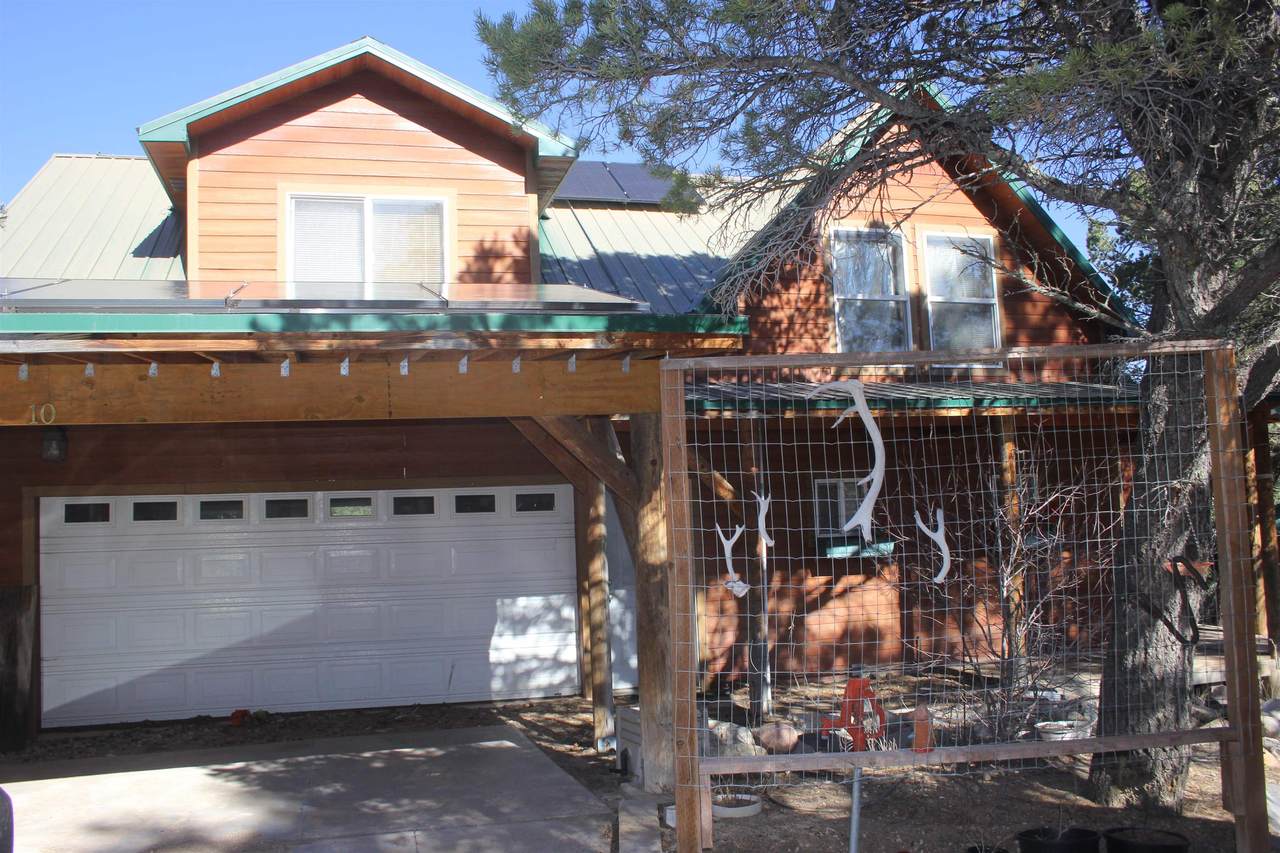 10 Eagle Lane - Photo 1
