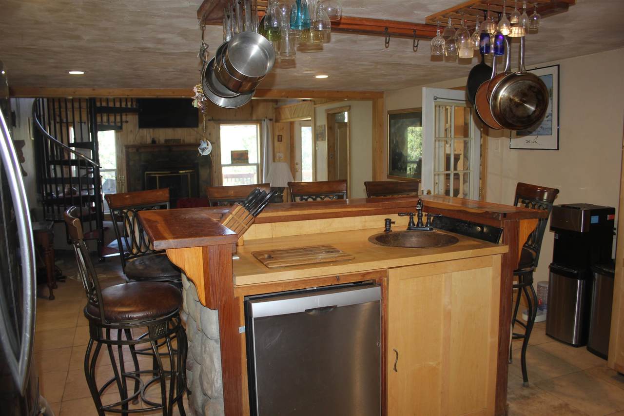 https://bt-photos.global.ssl.fastly.net/taos/1280_boomver_1_115240-2.jpg