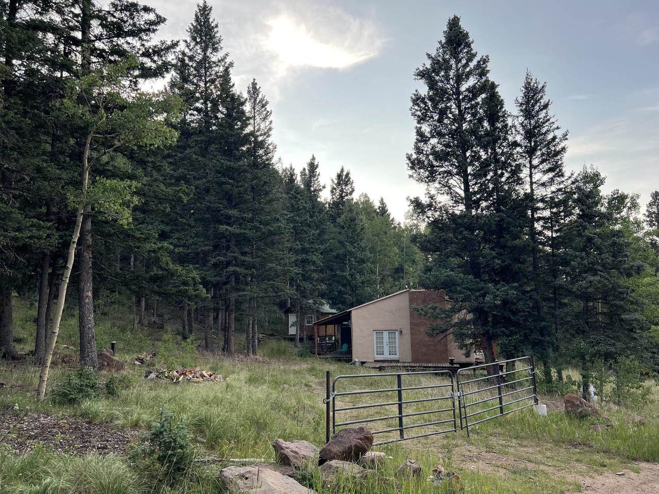https://bt-photos.global.ssl.fastly.net/taos/1280_boomver_1_115430-2.jpg