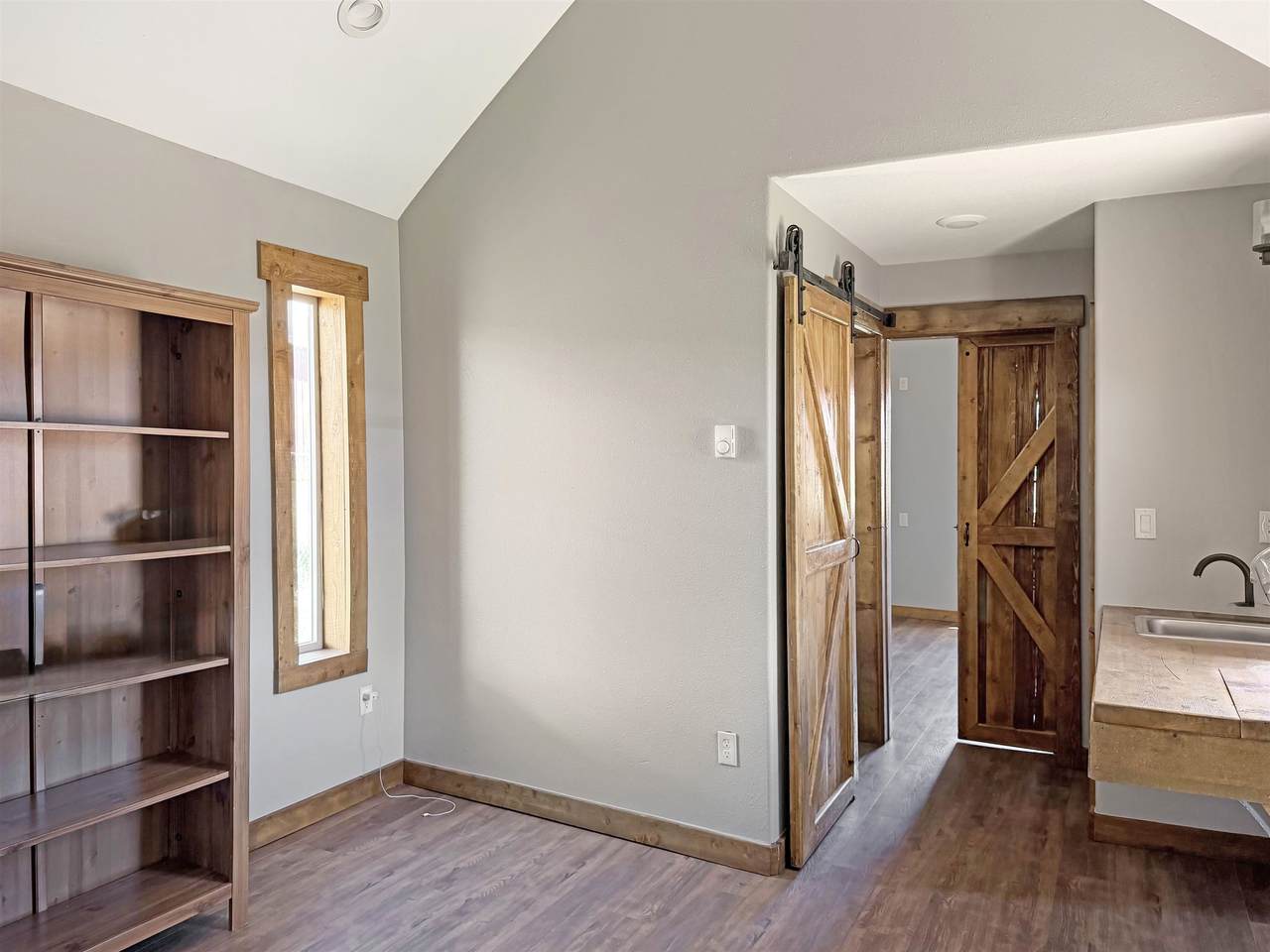 https://bt-photos.global.ssl.fastly.net/taos/1280_boomver_1_115453-2.jpg