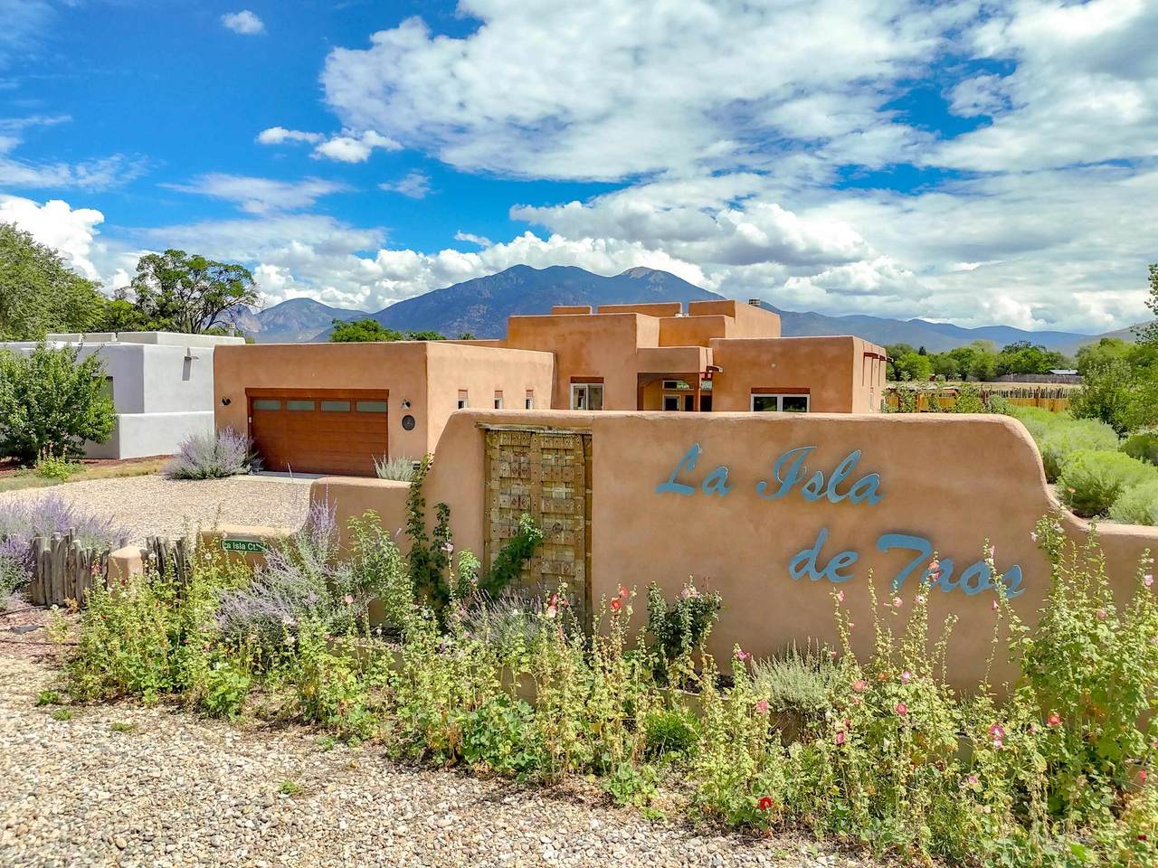 https://bt-photos.global.ssl.fastly.net/taos/1280_boomver_1_115553-2.jpg