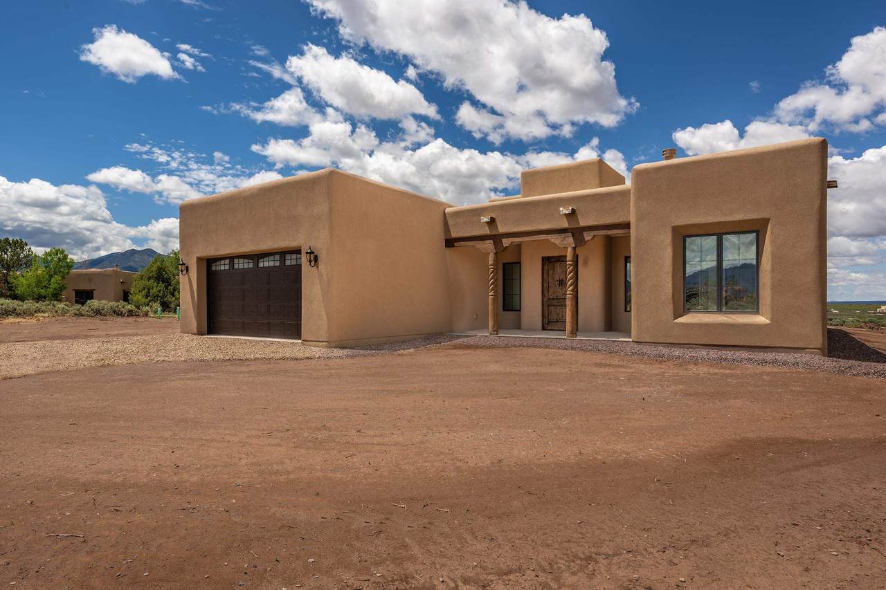 1 Mesa Encantada - Photo 1