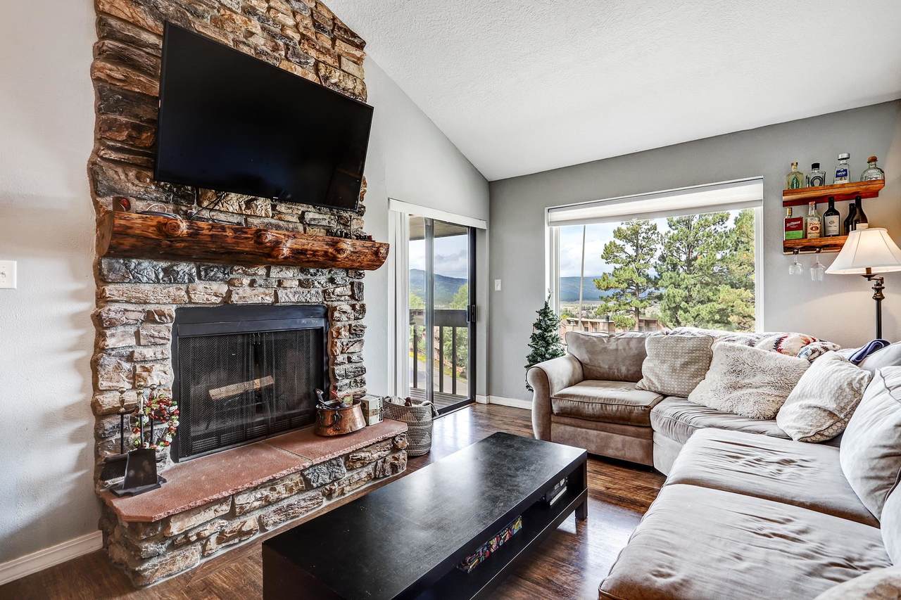 53 Vail Ave - Photo 1