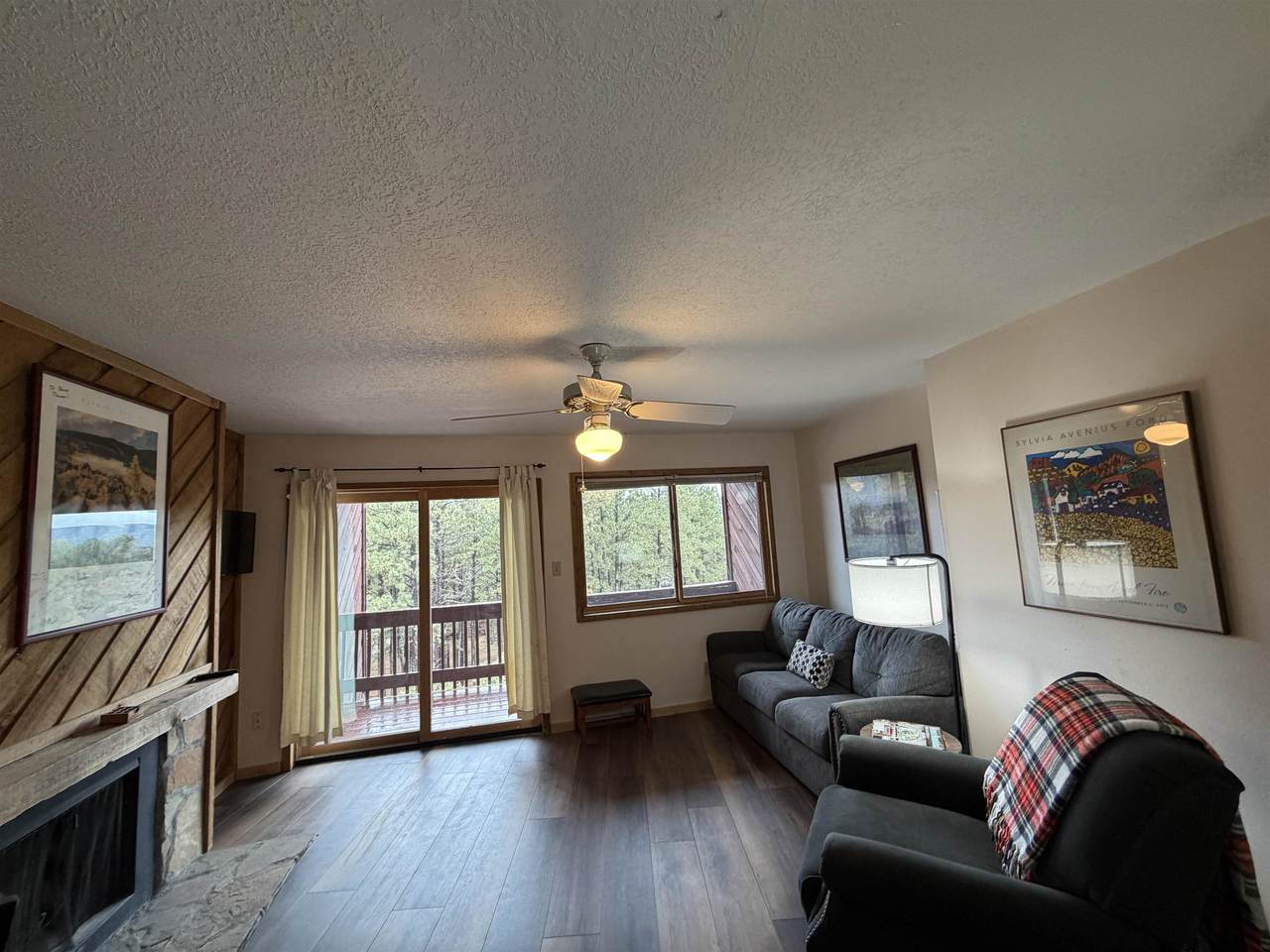 16 Five Springs Rd - Photo 1