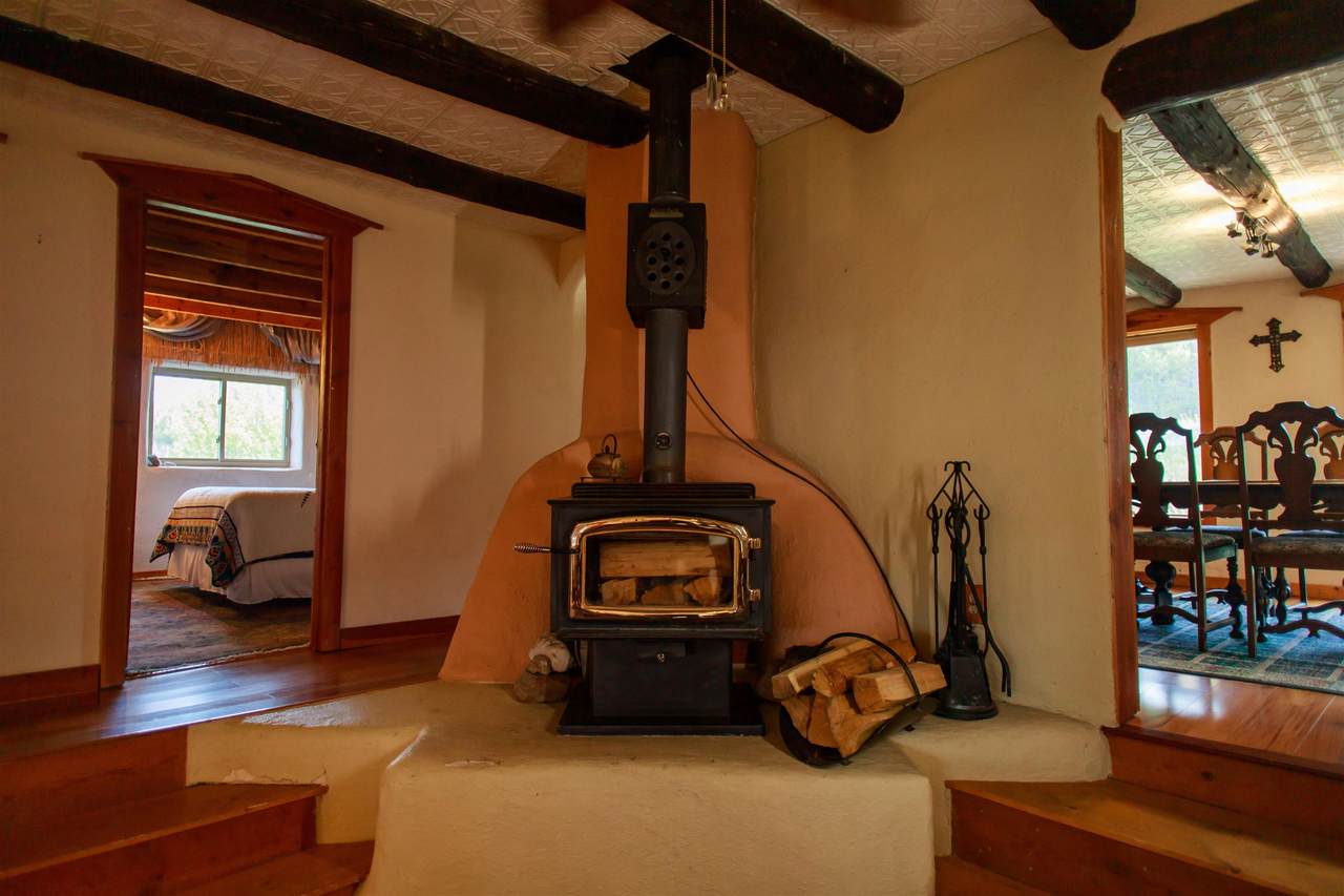 https://bt-photos.global.ssl.fastly.net/taos/1280_boomver_3_113427-2.jpg