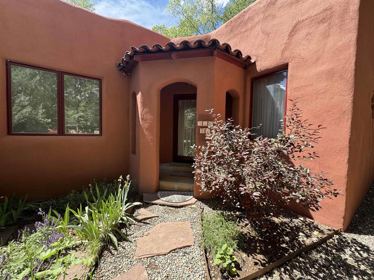 316 Burch St - Photo 1