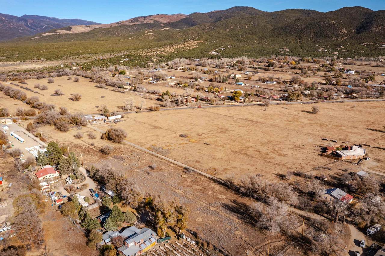 520 Kit Carson Rd - Photo 1