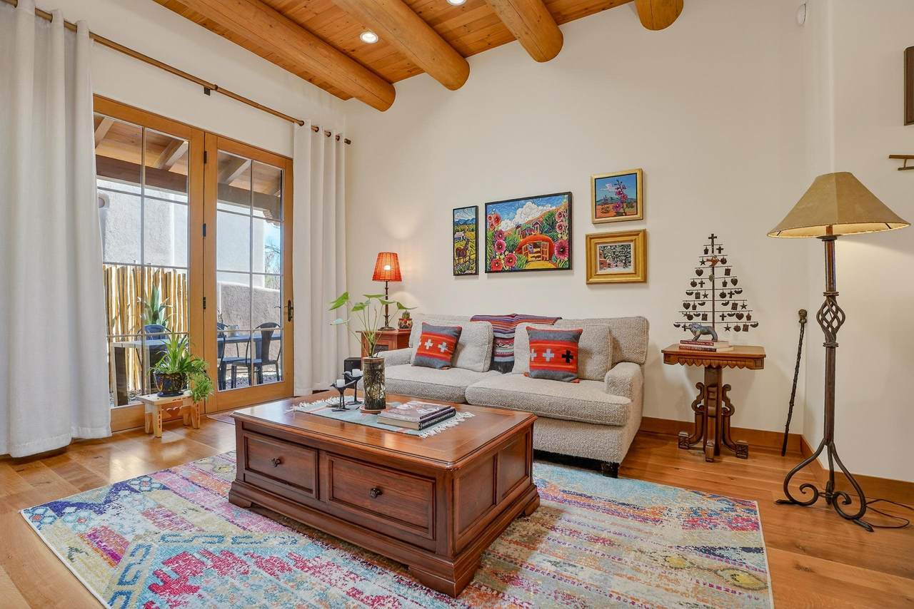 209 Tewa Street - Photo 1