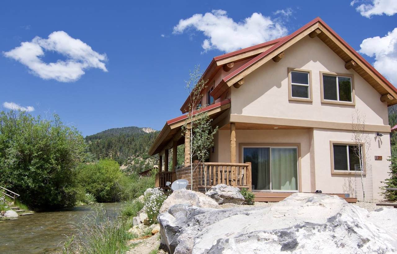 https://bt-photos.global.ssl.fastly.net/taos/1280_boomver_2_114916-2.jpg